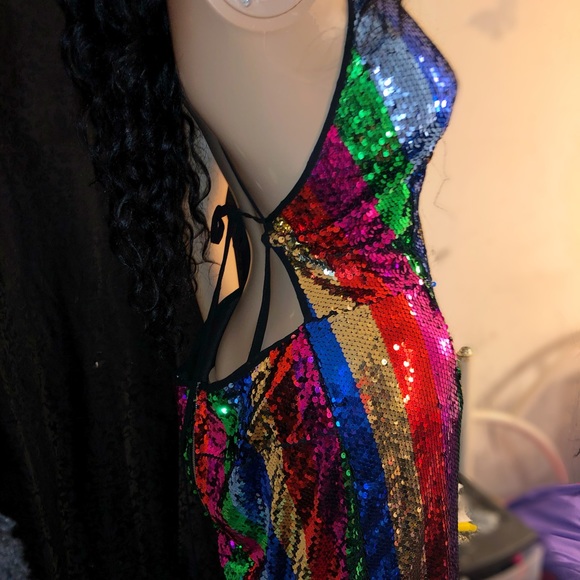 PrettyLittleThing Dresses & Skirts - Dress midi